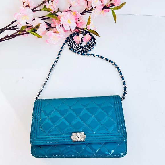 CHANEL Turquoise Blue Patent Calfskin Quilted Boy Wallet On Chain WOC - Picture 1 of 10